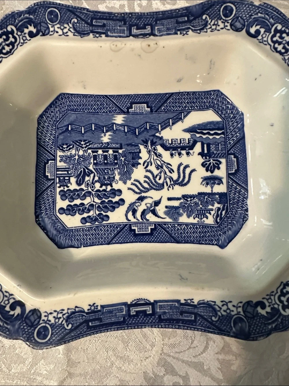 Antique Allertons England Blue Willow Scalloped Vegetable Serving Bowl